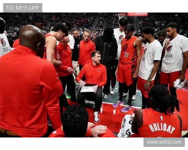 开拓者与热火精彩对决全场录像回放及精彩瞬间分析 开拓者与热火精彩对决全场录像回放及精彩瞬间分析